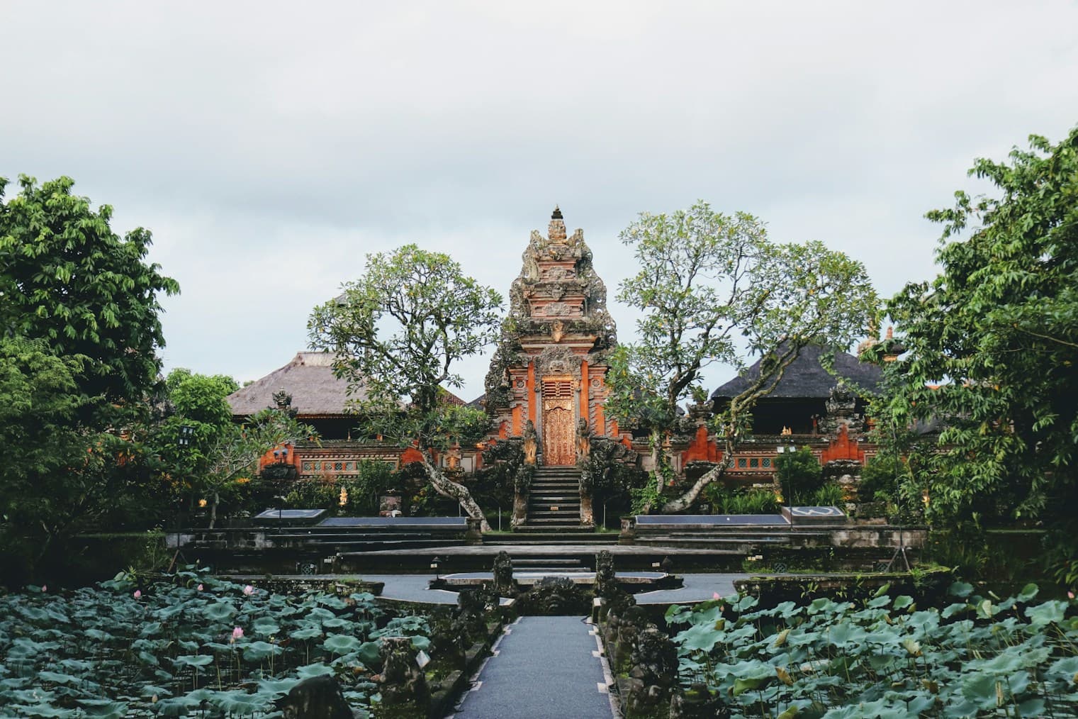 Indonesian legal landscape & architecture